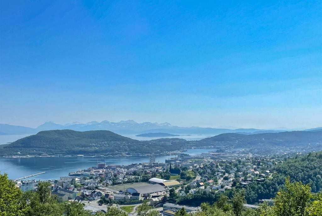 Oversiktsbilde over Harstad, utsikt fra TV-tårnet i nord-vest.