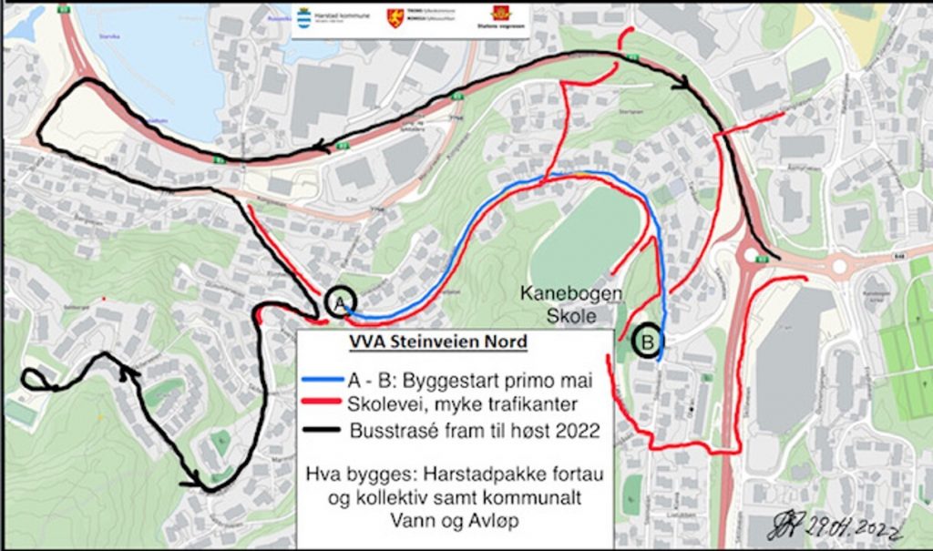 Traséer for myke trafikanter langs blå strek (figur) vil fysisk skilles fra anleggsmaskiner med byggegjerder. For øvrig vises anbefalte skoleveier i rødt.