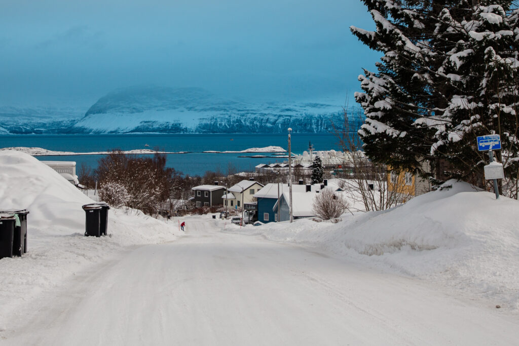 Bildet viser Gamle Stangnesvei som skal få fortau.